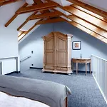 Garner Hotel Dusseldorf - Main Station By Ihg