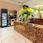 Hotel Garner - Main Station By Ihg 4*