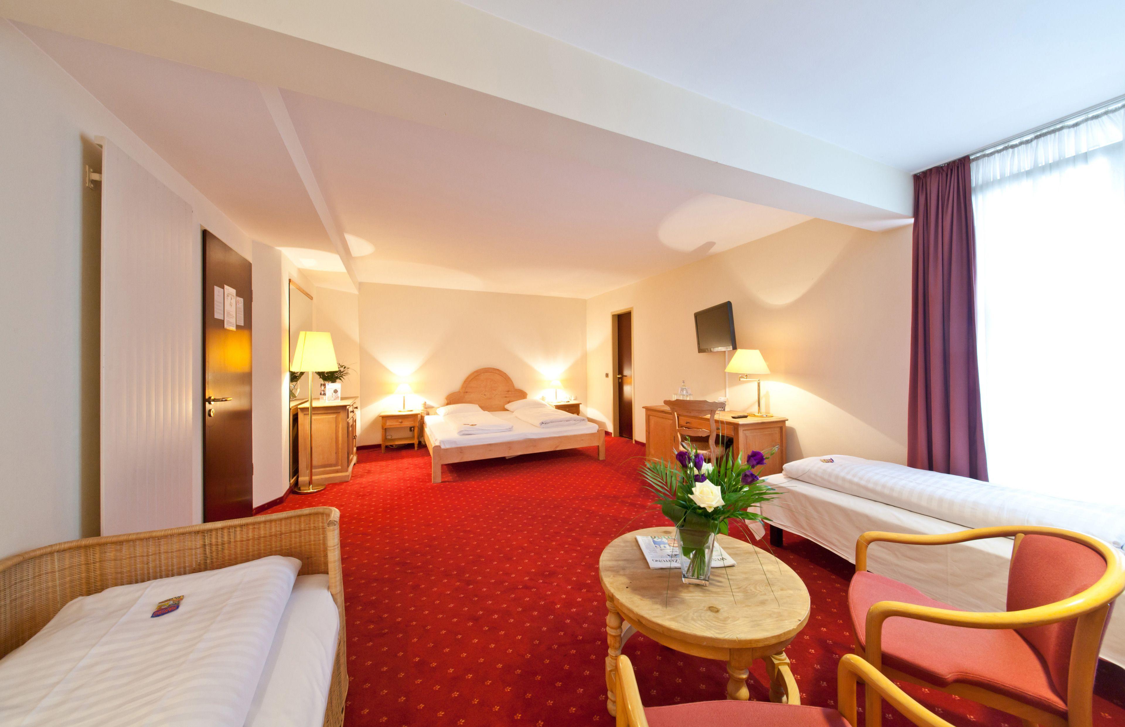 Garner - Main Station By Ihg Hotel 4*